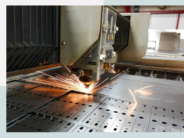 Лазерная резка металла в Каспийске от 611 руб.